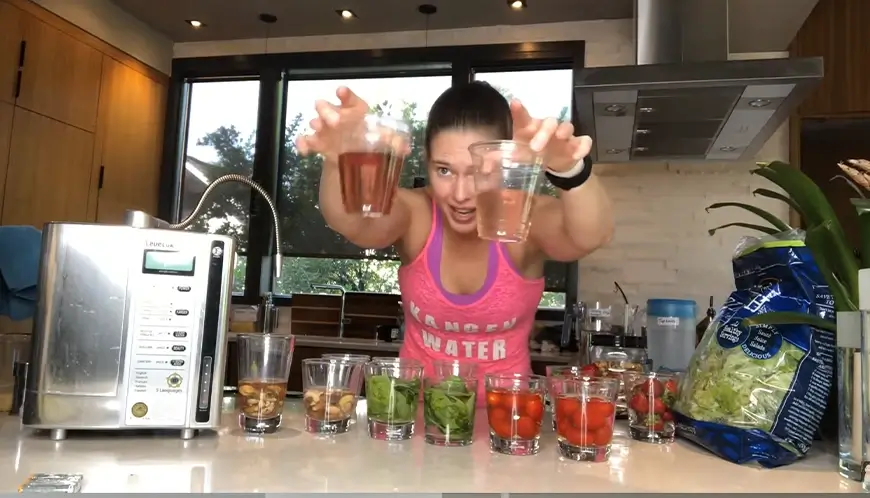 Demo Pembersih Bebas Kimia Kangen Water Ph 11.5 Dalam Melarutkan Pestisida.