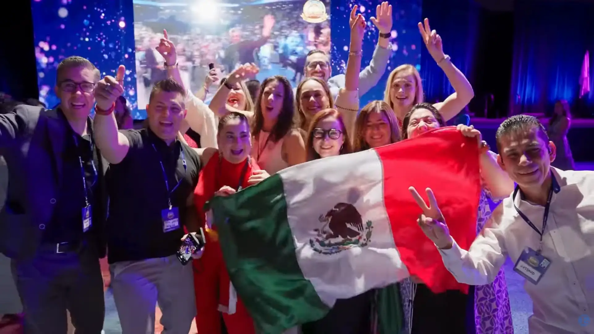 Pertemuan komunitas distributor Enagic global dalam acara konvensi internasional yang menunjukkan peluang bisnis skala dunia.