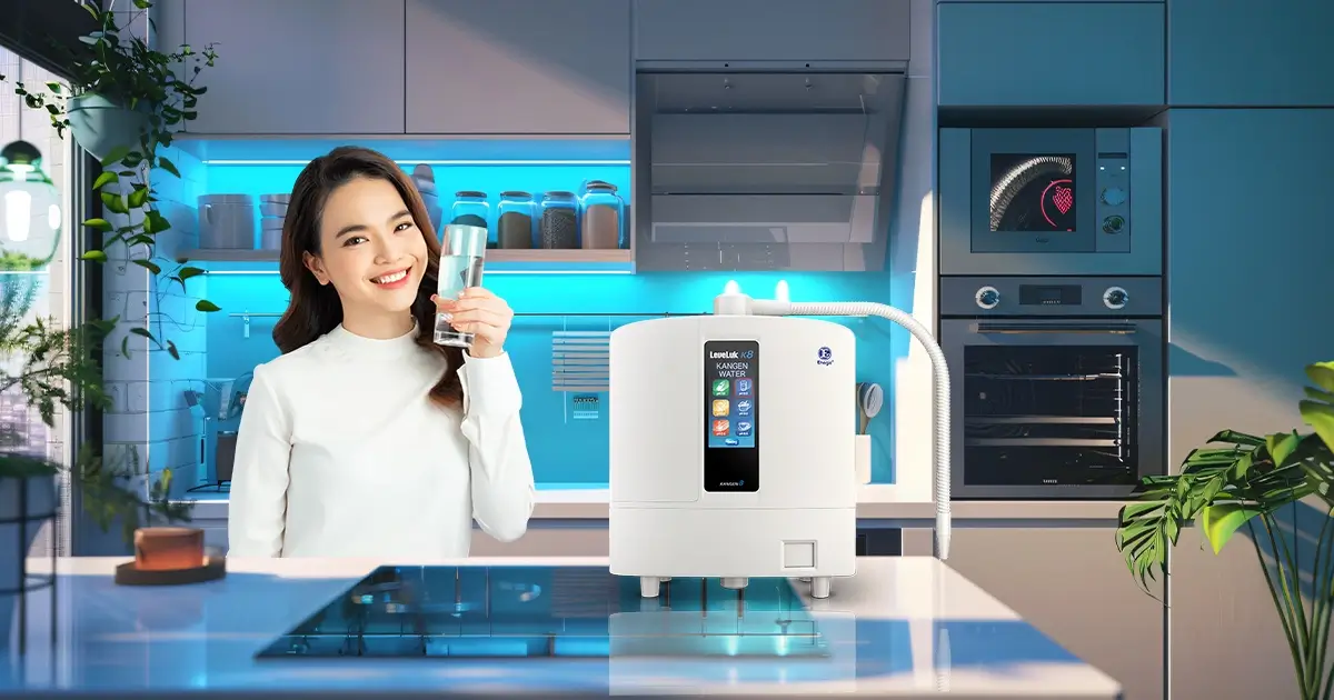 Perbandingan infografis manfaat Kangen Water vs Air RO untuk kesehatan