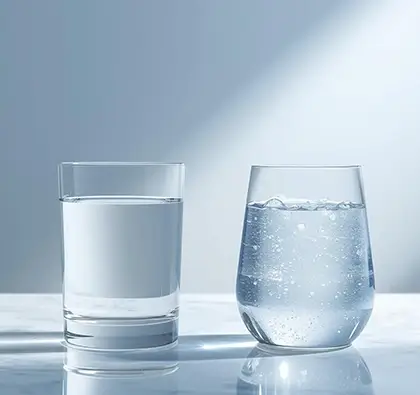 Infografis perbandingan manfaat kesehatan Kangen Water vs Air RO